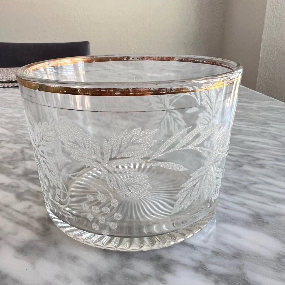 Vintage Etched Glass Ice Bucket with Gold Rim 6x4